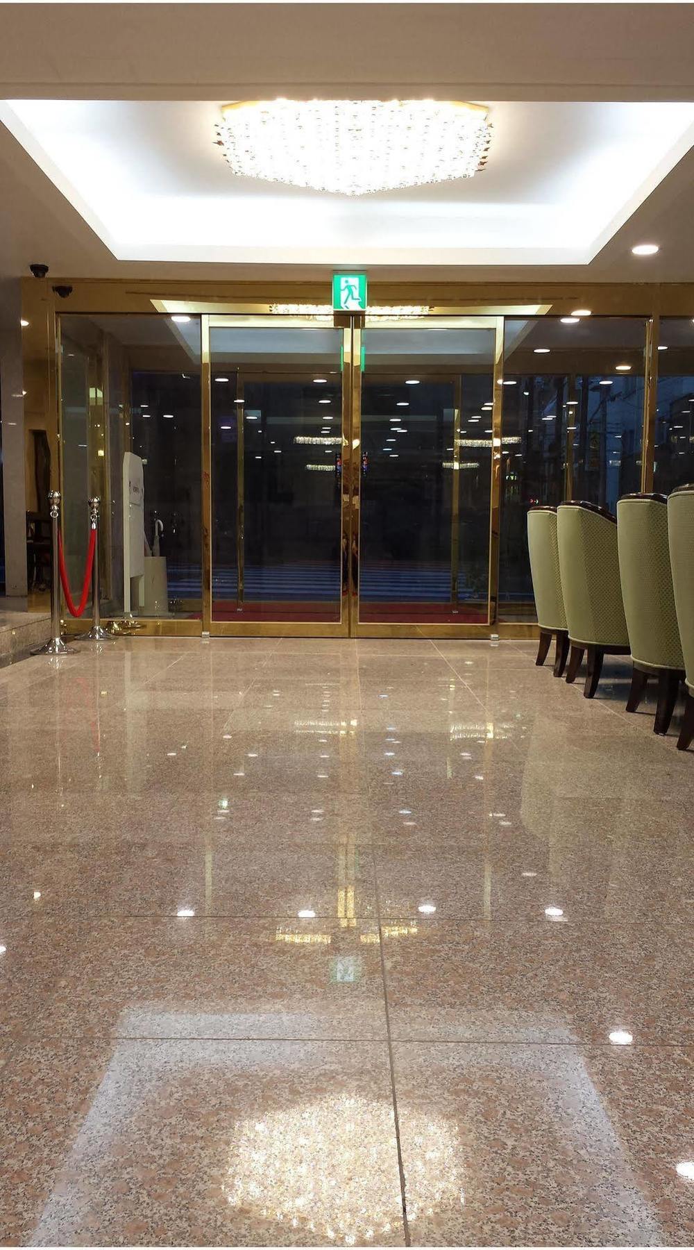 Hotel Osaka Keiko Exteriör bild